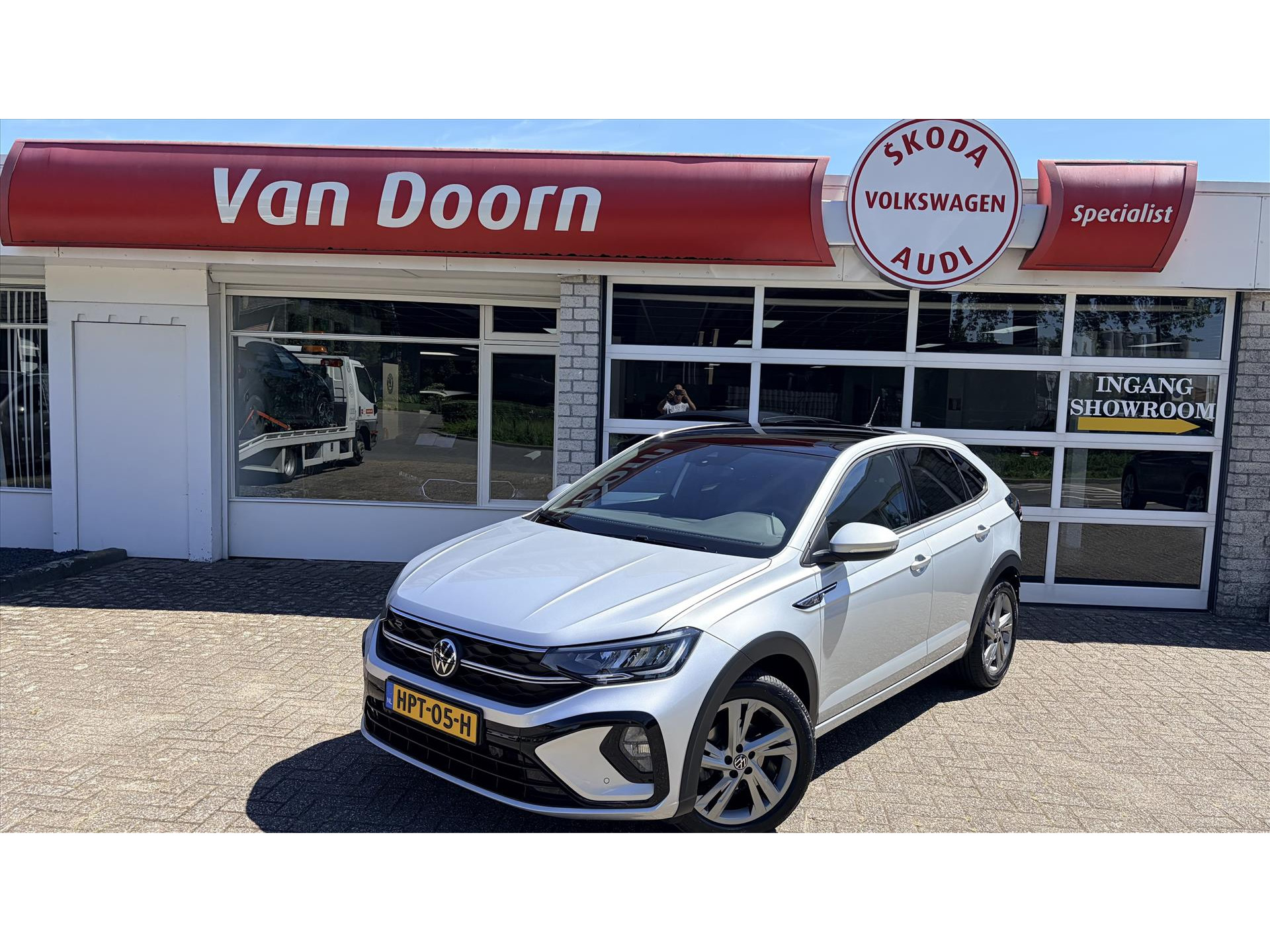 54166784